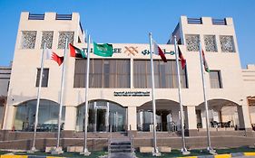 الشجرة الثلاثية للشقق المخدومة